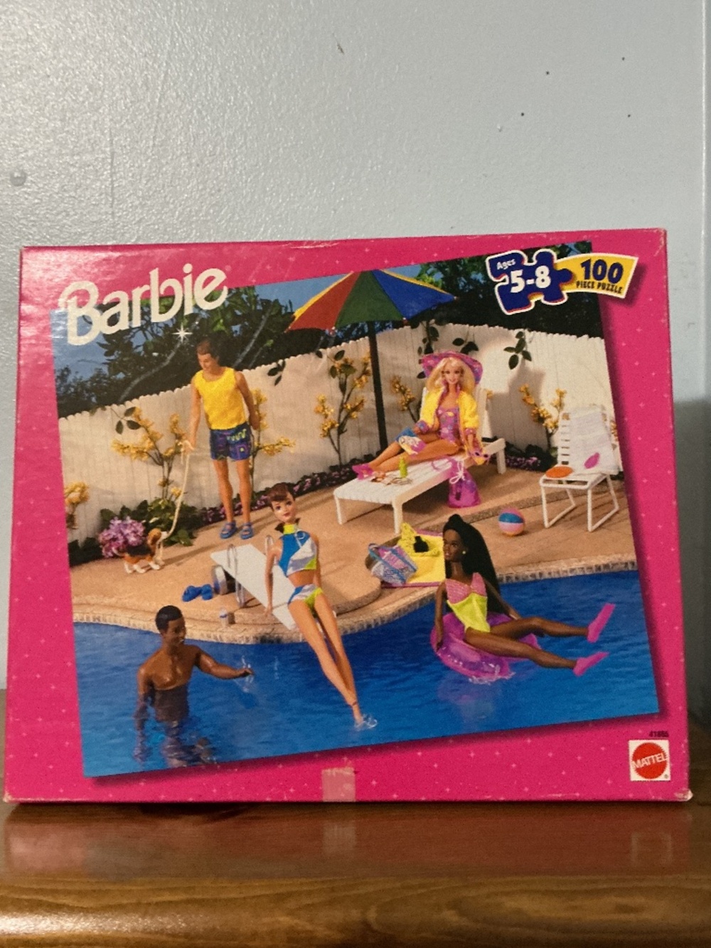 Vintage 1998 Barbie and Friends at the pool - complete 100 piece by Mattel